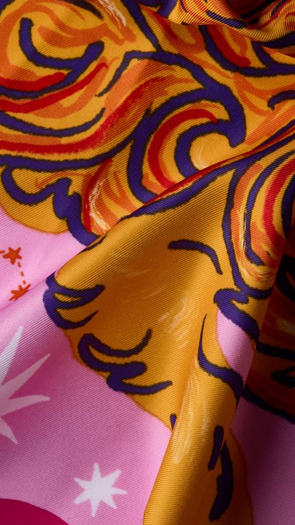 Leo Knot Wrap - 70cm x 70cm